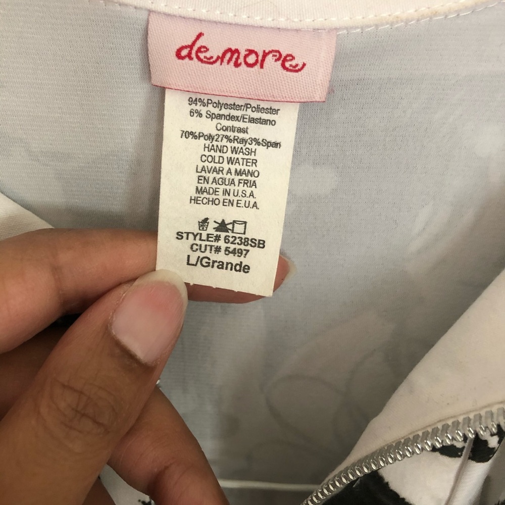 2 shirts 👚👚 - Picture 6 of 7